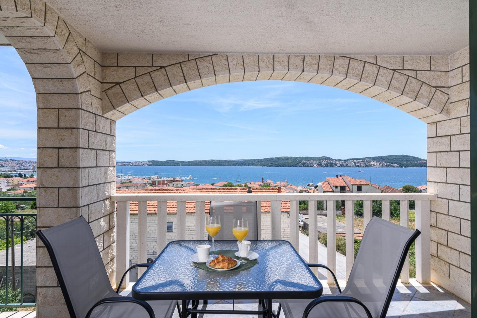 Apartments Eva Trogir Dış mekan fotoğraf